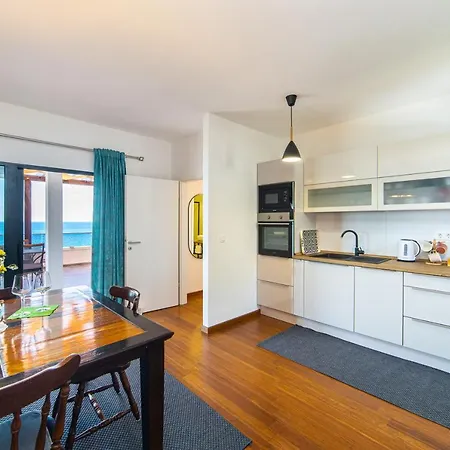 Terrace & View Apartman