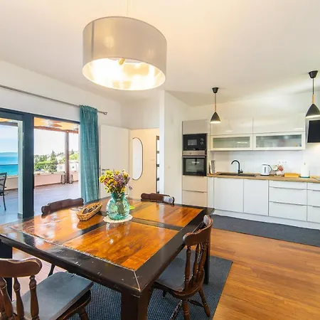 Apartman Terrace & View Brist