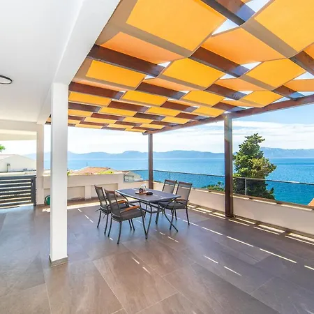 Terrace & View Apartmán