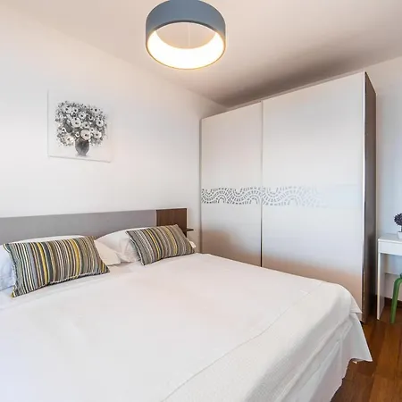 Terrace & View Apartman